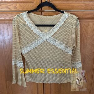 Vintage Gold blouse with bell sleeve sz S